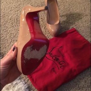 Christian Louboutin Shoes - Christian Louboutin Nude Pumps Christian Louboutin Shoes - Christian Louboutin Nude Pumps